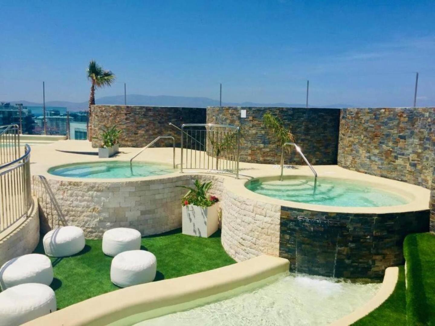 גיברלטר Urban Oasis At Luxurious Ocean Village מראה חיצוני תמונה