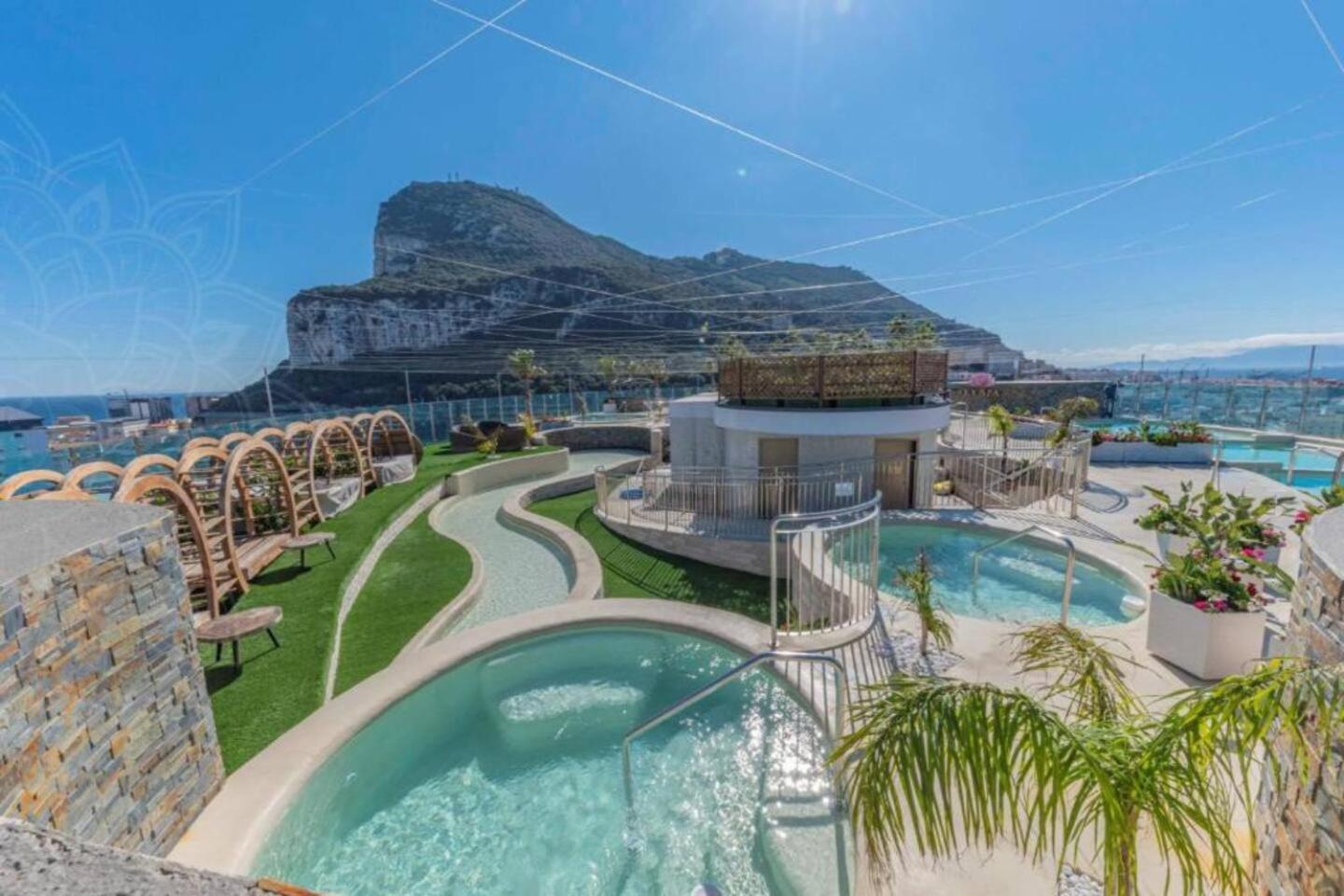 גיברלטר Urban Oasis At Luxurious Ocean Village מראה חיצוני תמונה